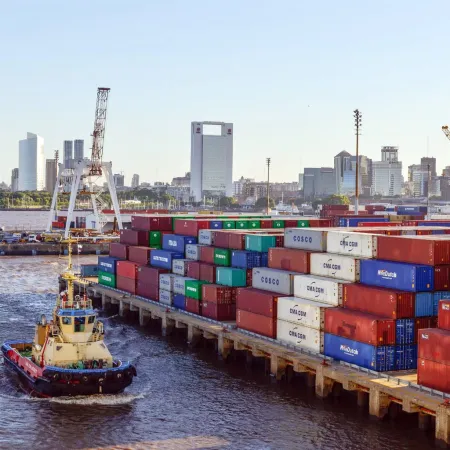 ભારતની વેપાર ખાધ 12 મહિનાની નીચી સપાટીએ, નિકાસ-આયાતમાં સતત બીજા મહિને ઘટાડો