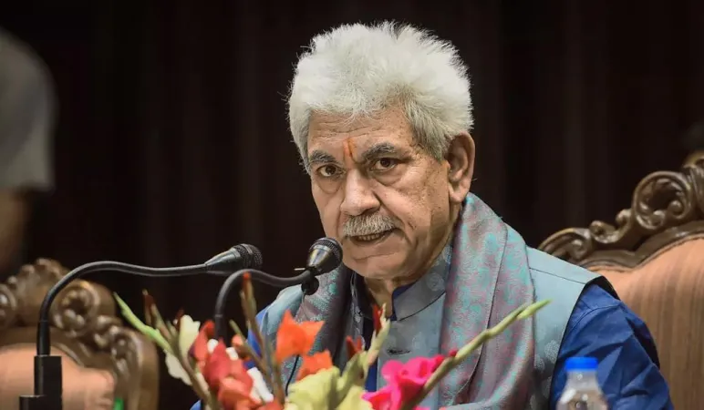 J&K એલજી સિંહાએ પુલવામામાં ટાર્ગેટેડ કિલિંગની નિંદા કરી, પીડિતોને ન્યાયનું વચન આપ્યું