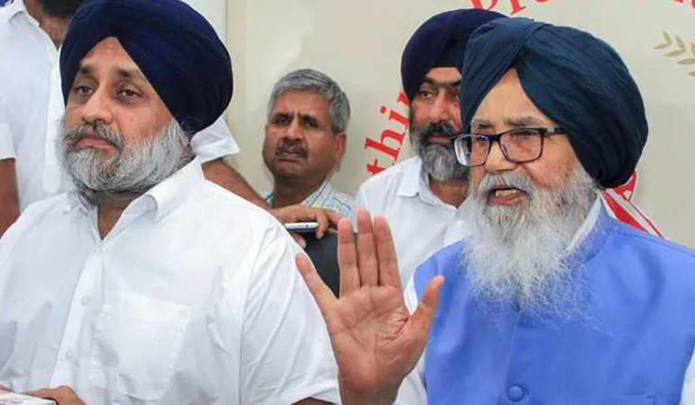 કોટકપુરા ફાયરિંગ કેસમાં પંજાબના પૂર્વ સીએમ પ્રકાશ સિંહ બાદલ અને પુત્ર સુખબીર બાદલ આગોતરા જામીન માંગ્યા