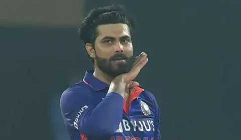  "ટીમ ઈન્ડિયાની બીજી ODI હાર પર જાડેજાના નિવેદનથી ચાહકો રોષે ભરાયા - શું થયું જાણો?"