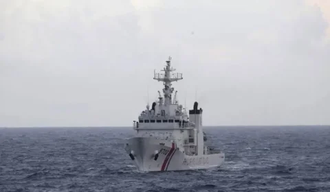  અમેરિકાએ ચીનને દક્ષિણ ચીન સાગરમાં "ઉશ્કેરણીજનક અને અસુરક્ષિત" કાર્યવાહી બંધ કરવા વિનંતી કરી