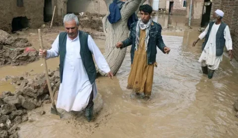 ફ્લેશ ફ્લડ અને ધરતીકંપ: અફઘાનિસ્તાનનું અવિરત કુદરતી આફતો સામે યુદ્ધ