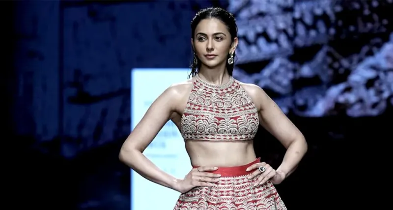 રકુલ પ્રીત સિંહે તેના માતા-પિતાની વર્ષગાંઠની ઉજવણી કરી, લેક્મે ફેશન વીક 2023માં રેમ્પ વોક કર્યું અને ઈન્ડિયન 2 માટે તૈયારીઓ કરી