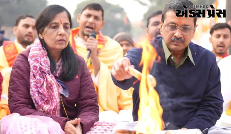 દિલ્હીઃ સીએમ કેજરીવાલે પત્ની સાથે રોહિણીના બાલાજી મંદિરમાં સુંદરકાંડનો પાઠ કર્યો હતો