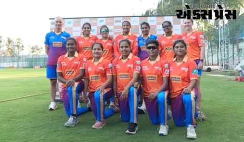 WPL: અદાણી ગ્રૂપની ગુજરાત જાયન્ટ્સે જર્સી લોન્ચ કરી, બીજી સિઝનની તૈયારીઓ પૂરજોશમાં