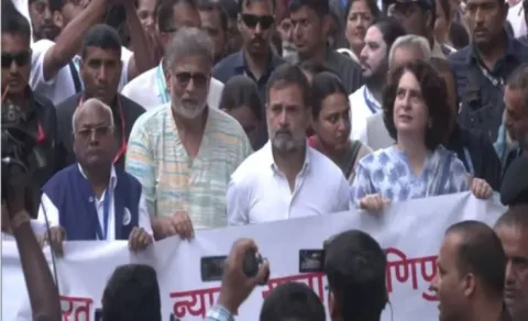 કોંગ્રેસના નેતા રાહુલ ગાંધીએ  મુંબઈમાં  'Jan Nyay Padyatra'  યોજી 