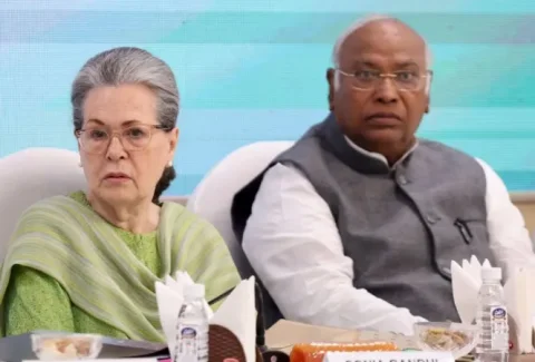 2024 ની લોકસભા ચૂંટણી પહેલા પરિવર્તનની હાકલ વચ્ચે કોંગ્રેસ મેનિફેસ્ટો ઘડ્યો