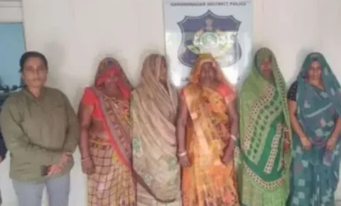 Gandhinagar : એક મહિલા ગેંગ ગાયનની આડમાં લૂંટ કરતી ઝડપાઈ