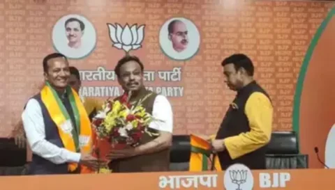 કુરુક્ષેત્રના પૂર્વ સાંસદ નવીન જિંદાલએ  કોંગ્રેસમાંથી રાજીનામું આપીને ભાજપમાં જોડાયા