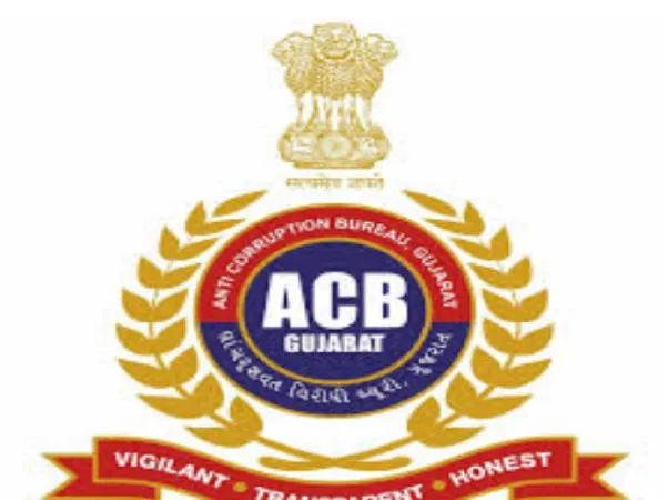 નિવૃત્ત IAS અધિકારી લાંગા અને પુત્ર સામે ACB ફરિયાદ દાખલ