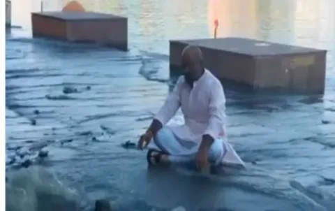 ઉજ્જૈનના કોંગ્રેસના ઉમેદવાર મહેશ પરમારે શિપ્રા નદીને સ્વચ્છ કરવાની પ્રતિજ્ઞા લીધી