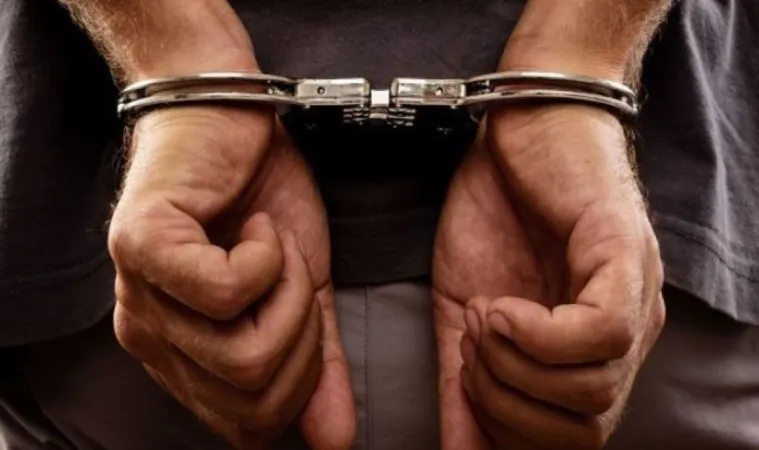 દિલ્હી: છત્તરપુરમાં યુગાન્ડાની મહિલાને લૂંટવા બદલ 2ની ધરપકડ