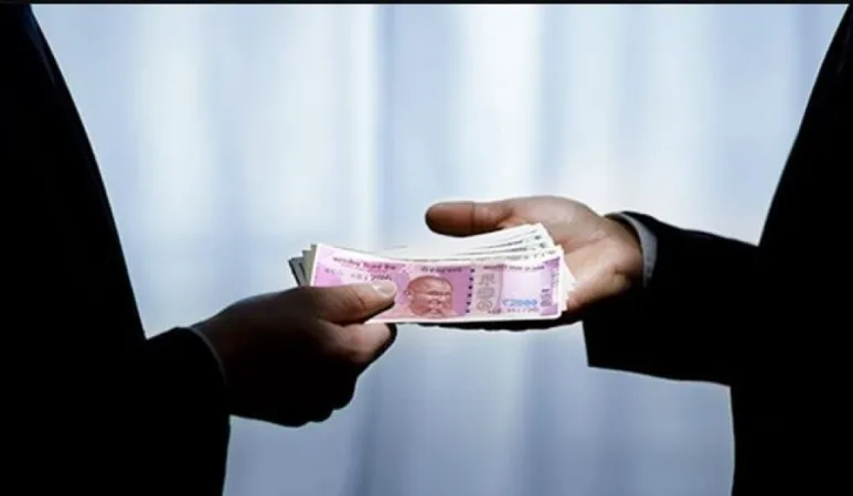 નર્મદા રોયલ્ટી ઇન્સ્પેક્ટર 60,000 રૂપિયાની લાંચ લેતા ઝડપાયા