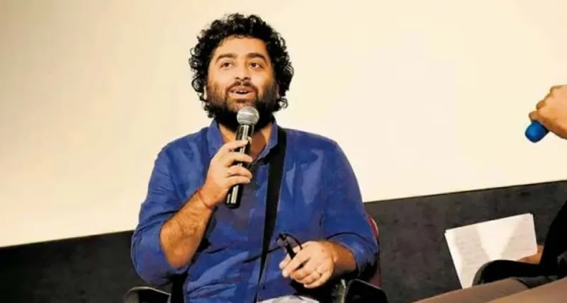 અરિજિત સિંહની નાગરિક ફરજ: ધ મેલોડિયસ સિંગરે મુર્શિદાબાદમાં વોટીંગ કર્યું 