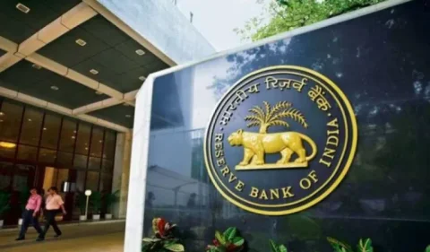 RBIએ નોન-બેંકિંગ ફાઇનાન્શિયલ કંપનીઓ પર રોક લગાવી