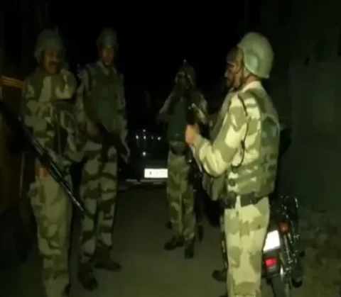 Jammu Kashmir :  કઠુઆના સૈદા સુખાલ ગામમાં એક આતંકવાદી ઠાર,  અન્ય લોકો ફસાયા