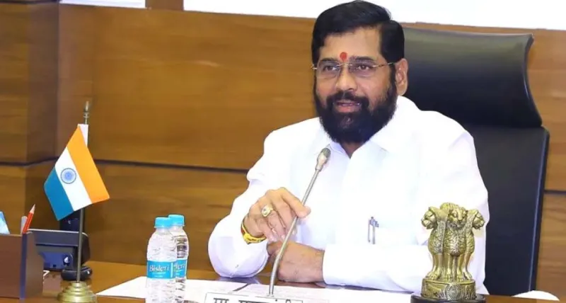 મહારાષ્ટ્ર સરકારે નાણાકીય સહાય અને શિષ્યવૃત્તિ સાથે રિક્ષા-ટેક્સી ડ્રાઇવર્સ વેલ્ફેર કોર્પોરેશન શરૂ કર્યું