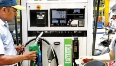Petrol-Diesel Prices:  પેટ્રોલ-ડીઝલના નવા ભાવ જારી, જાણો આજના તાજા ભાવ