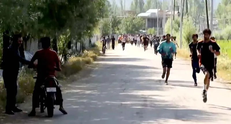 ભારતીય સેનાનું કુપવાડા જિલ્લામાં વિદ્યાર્થી સહભાગીઓ માટે ક્રોસ-કંટ્રી ચેમ્પિયનશિપનું આયોજન 