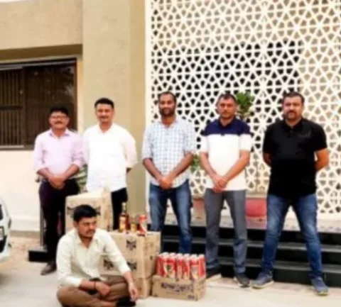 બનાસકાંઠાના ધાનેરામાંથી મોટા પ્રમાણમાં દારૂનો જથ્થો જપ્ત