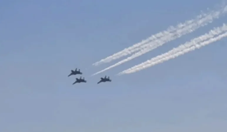 મહાકુંભ 2025: સેનાના યોદ્ધાઓએ હવામાં  પરાક્રમ બતાવ્યા