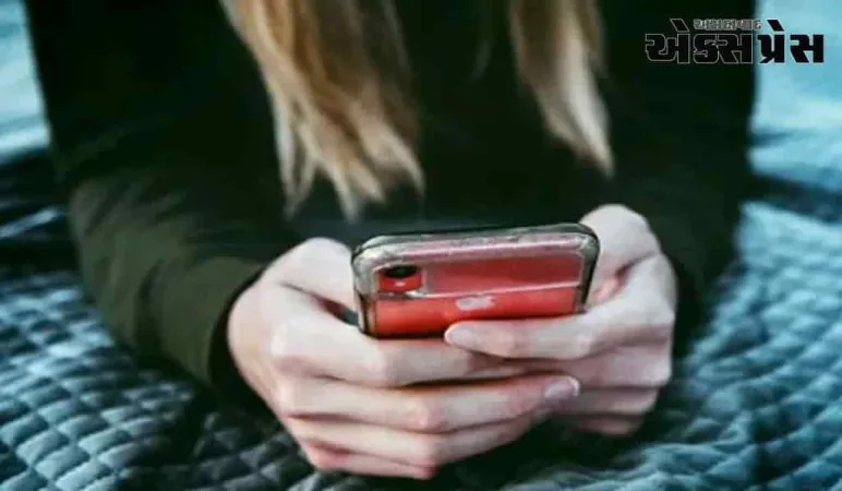 ફોન પર રીલ્સ જોવાથી તમારી આંખો નબળી પડી રહી છે અને થઈ રહ્યા છે આ રોગો 