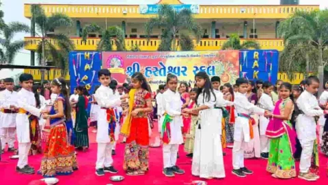 શ્રી હસ્તેશ્વર સ્કૂલ લીમખેડામાં રક્ષાબંધનની ઉત્સાહભેર ઉજવણી