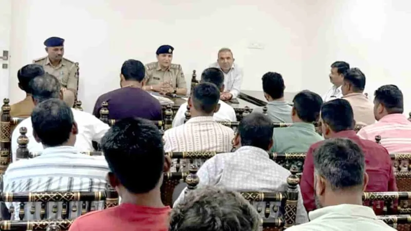 સંખેડામાં પોલીસ-સરપંચ પરિસંવાદ 2025: ગામડાઓમાં સુરક્ષા અને જાગૃતિ માટે નવું પગલું