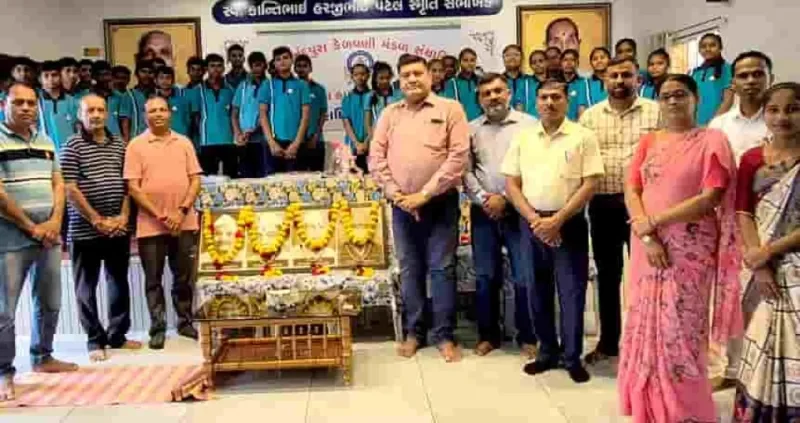 આનંદપુરા શારદા હાઈસ્કૂલનો 79મો સ્થાપના દિવસ ધામધૂમથી ઉજવાયો