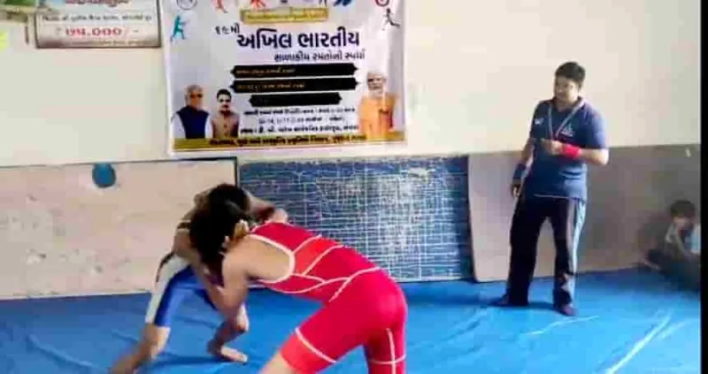 69મી અખિલ ભારતીય શાળાકીય રમતોત્સવ: સંખેડાની ડી.બી. પારેખ હાઈસ્કૂલ જુડો-કુસ્તીમાં ઝળકી