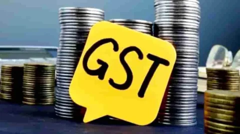 GST સ્લેબ 4 થી ઘટી 2 થશે, મેરિટ ગૂડ્સ પર 5%, અન્ય પર 18% ટેક્સ