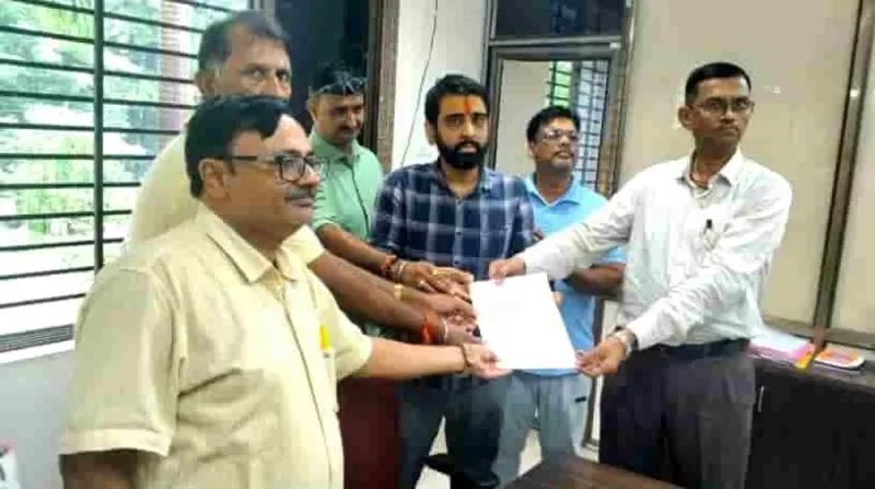 વઘઈ સિંધી સમાજની મામલતદારને રજૂઆત: નયન સંતાણી હત્યા કેસમાં તાત્કાલિક કાર્યવાહીની માંગ