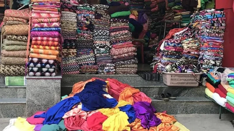 મુંબઈના બે ગઠિયાઓએ અમદાવાદના કાપડ વેપારી સાથે ₹3.90 કરોડની છેતરપિંડી