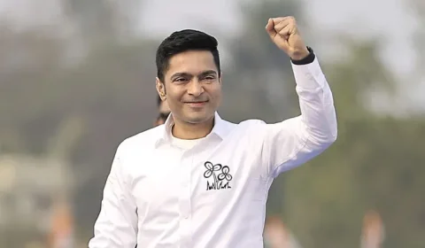 "ભવાનીપુર કોલકાતામાં અગ્રેસર રહેવું જોઈએ": અભિષેક બેનર્જીએ કાર્યકરોને આપ્યો જીતનો મંત્ર