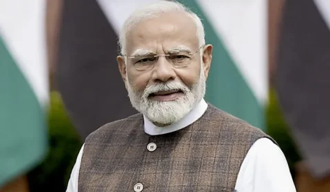  "વૈશ્વિક કટોકટીનો બોજ ખેડૂતો પર નહીં પડવા દઈએ, ખાતર અને વીજળીનો પૂરતો સ્ટોક": PM મોદી