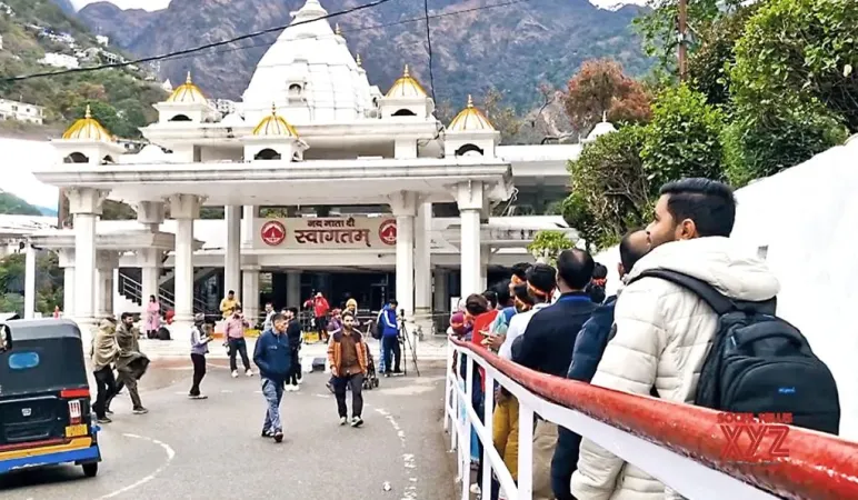 કટરા ખાતે વૈષ્ણોદેવીમાં ચૈત્રી નવરાત્રિનો ભારે ધસારો