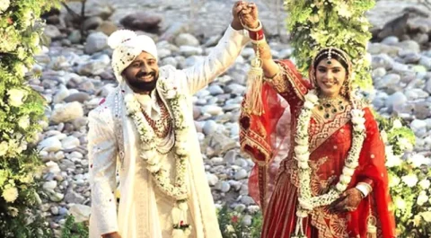 'બિગ બોસ ૧૮' ફેમ રજત દલાલે કર્યા લગ્ન: સોશિયલ મીડિયા પર શેર કરી વેડિંગ સેરેમનીની ઝલક 2026