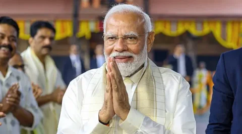 પલક્કડમાં PM મોદીનો હુંકાર: LDF અને UDF ને 'ભ્રષ્ટ અને મેગા-ભ્રષ્ટ' ગણાવી કેરળમાં પરિવર્તનનું આહવાન 