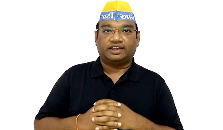 મનોજ સોરઠીયાના ભાજપ-કોંગ્રેસ પર પ્રહાર: AAP એ 5500 સીટો પર મેદાન માર્યું