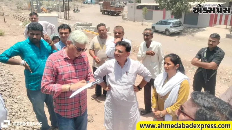 ટ્રાફિકની સમસ્યાથી મળશે મુક્તિ: ધારાસભ્ય મહેશભાઈ કસવાલાનું રેલ્વે અધિકારીઓ સાથે સ્થળ નિરીક્ષણ