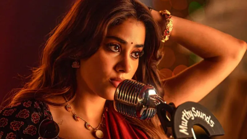 'દરેક સ્ત્રી સન્માનની હકદાર છે': પેડ્ડી ફિલ્મના નિર્દેશકે જ્હાનવી કપૂરના પાત્ર પરના વિવાદ બદલ માફી માંગી