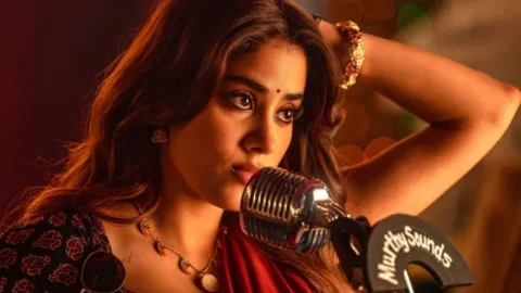 'દરેક સ્ત્રી સન્માનની હકદાર છે': પેડ્ડી ફિલ્મના નિર્દેશકે જ્હાનવી કપૂરના પાત્ર પરના વિવાદ બદલ માફી માંગી