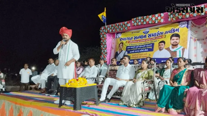 નર્મદામાં ભાજપ-કોંગ્રેસને મોટો ફટકો: ધારાસભ્ય ચૈતર વસાવાની હાજરીમાં સેંકડો આગેવાનો AAPમાં જોડાયા
