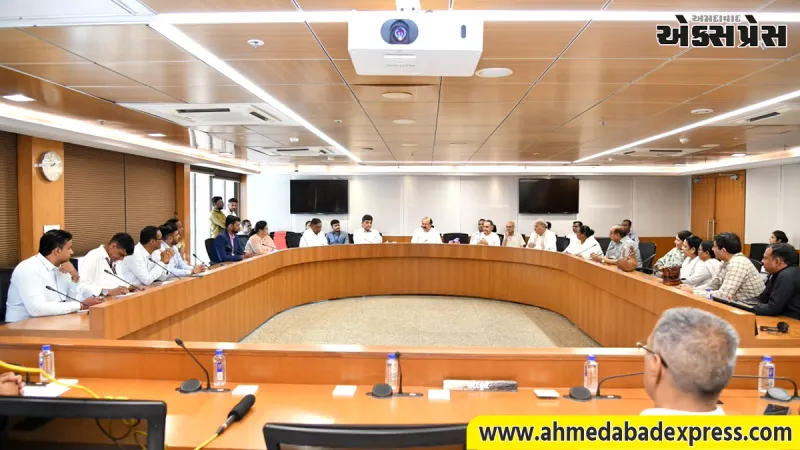 ગુજરાત અને હરિયાણા વિધાનસભાની અરજી સમિતિની ગાંધીનગર ખાતે સંયુક્ત બેઠક યોજાઈ