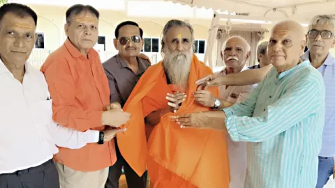 જૂનાગઢમાં સનાતન ગૌરવ: જૂના અખાડાના નવા અધ્યક્ષ પૂ. હરિહરાનંદ ભારતી બાપુનું અદકેરું સન્માન - Ahmedabad Express