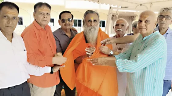 જૂનાગઢમાં સનાતન ગૌરવ: જૂના અખાડાના નવા અધ્યક્ષ પૂ. હરિહરાનંદ ભારતી બાપુનું અદકેરું સન્માન - Ahmedabad Express