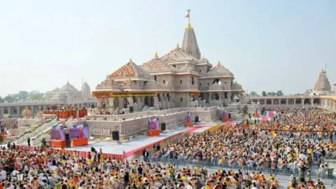 રામ મંદિર દાન કૌભાંડ: આરોપી અવિનાશ શુક્લા પાસેથી ₹20 લાખ રોકડા, $1,121 અને સોનું જપ્ત