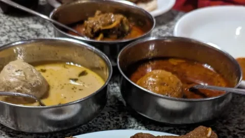 લગ્નસરામાં કાશ્મીરના વાઝવાનમાંથી ગાયબ થયું મટન: પંજાબનો ટેક્સ બન્યો વિલન - અમદાવાદ એક્સપ્રેસ