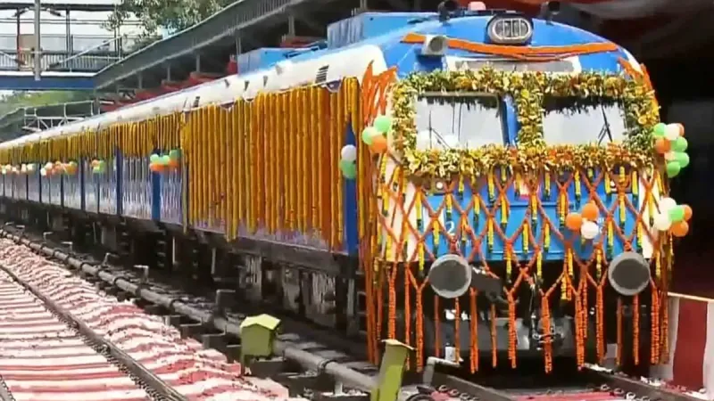 ભારતની પ્રથમ હાઈડ્રોજન ટ્રેન: ઝીરો ઉત્સર્જન, ₹10 ટિકિટ – રૂટ અને સમયપત્રક