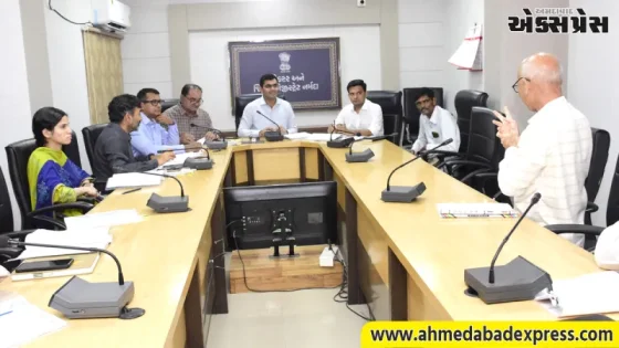 જિલ્લા કલેકટરશ્રી ગંગાસિંઘની અધ્યક્ષતામાં જિલ્લા સ્વાગત ફરિયાદ નિવારણ બેઠક યોજાઈ